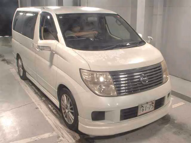 NISSAN ELGRAND