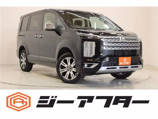 Mitsubishi Delica D:5