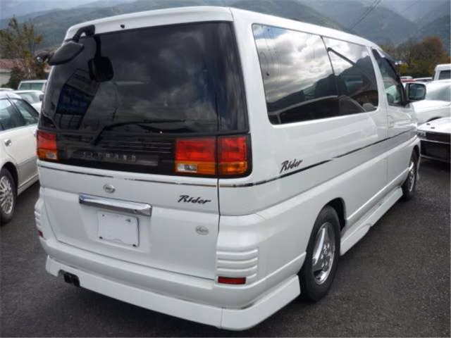 Nissan Elgrand