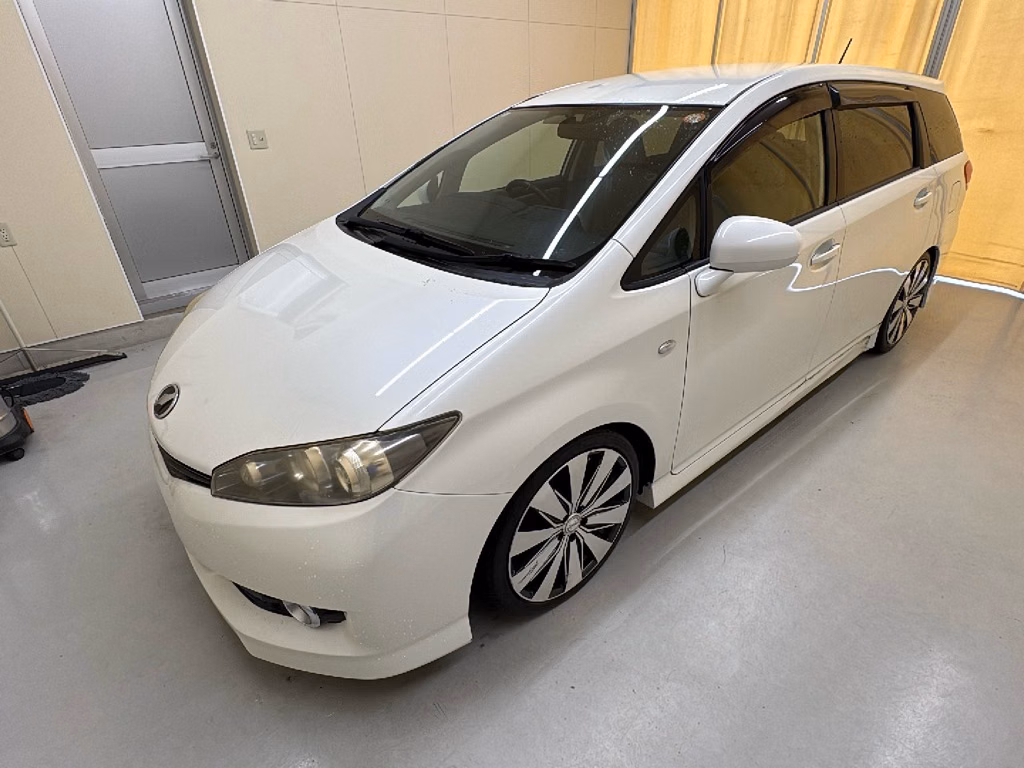 TOYOTA WISH