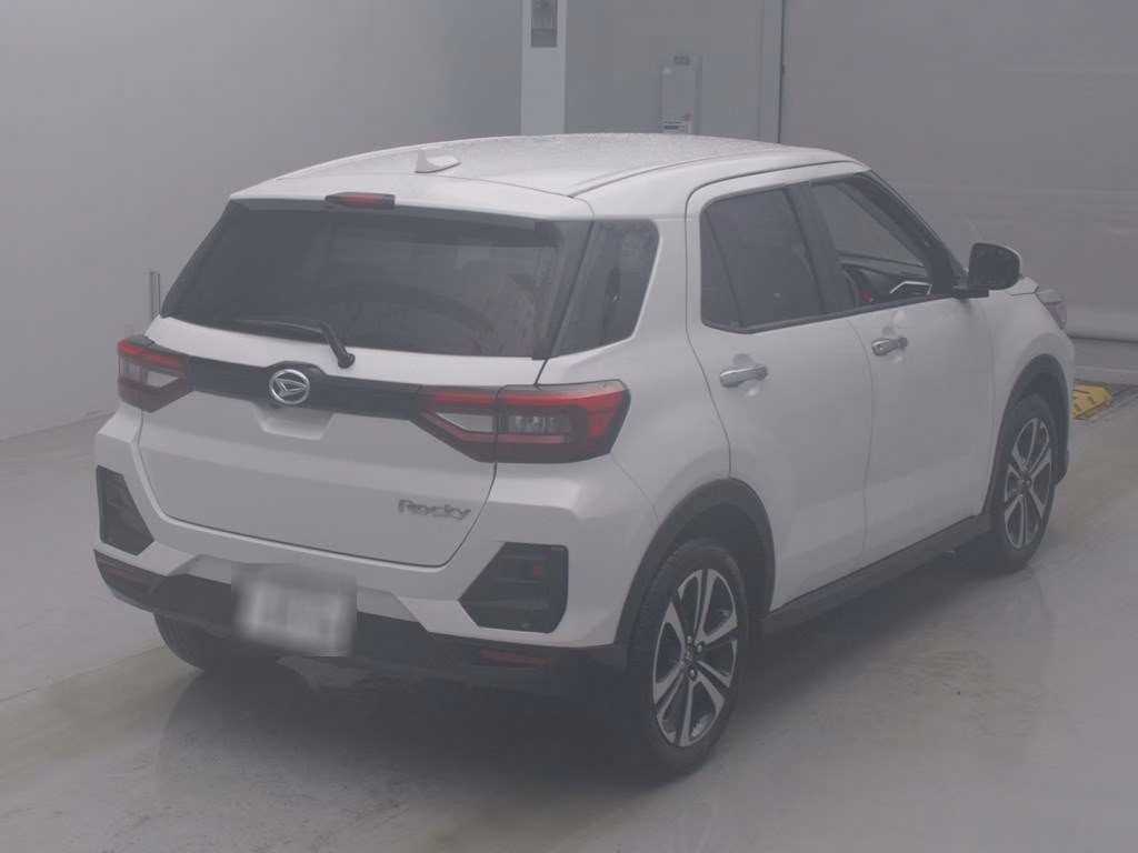 DAIHATSU ROCKY
