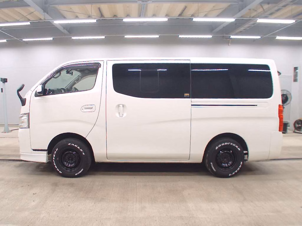 NISSAN NV350 CARAVAN