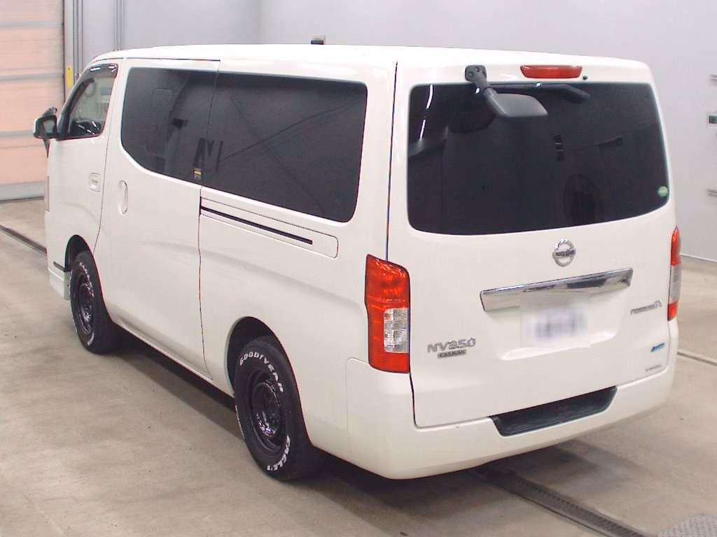 NISSAN NV350 CARAVAN