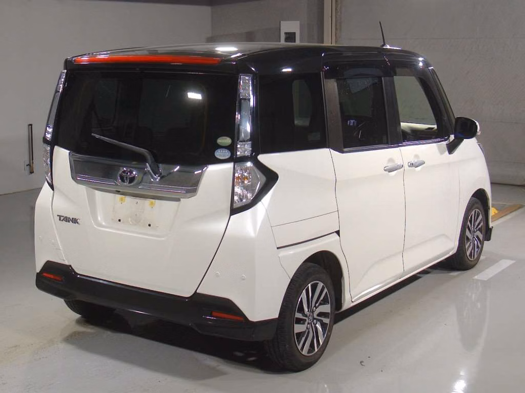 TOYOTA TANK