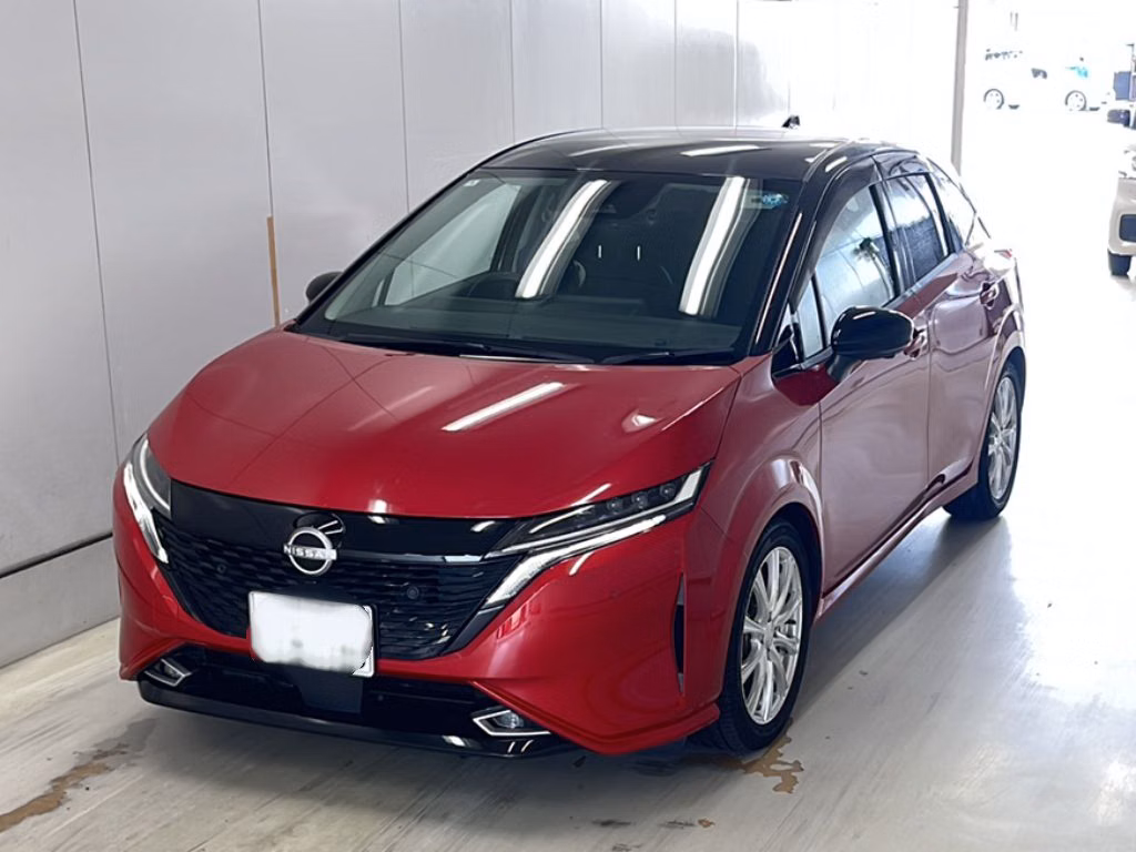 Nissan Aura