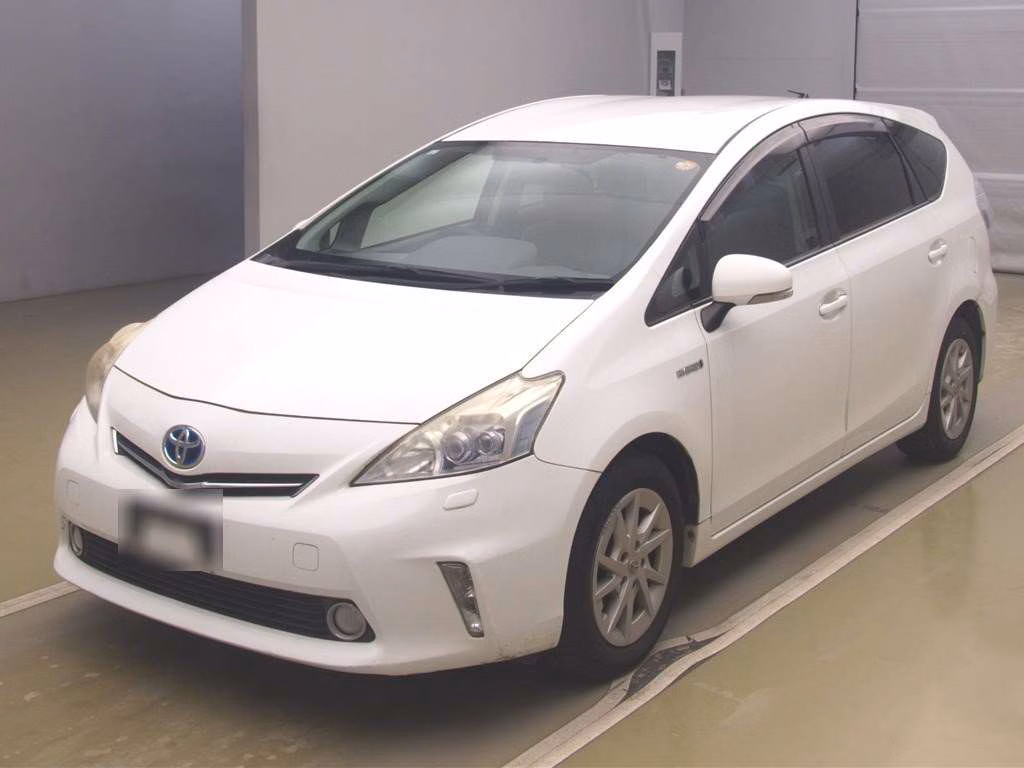 TOYOTA PRIUS ALPHA