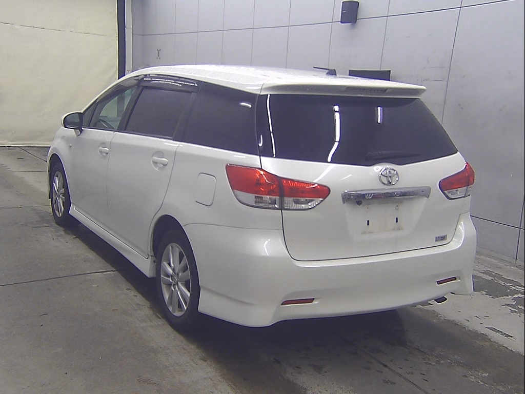 TOYOTA WISH
