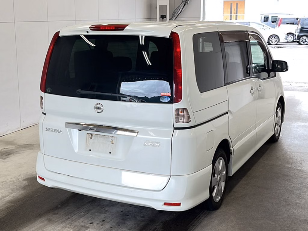 NISSAN SERENA