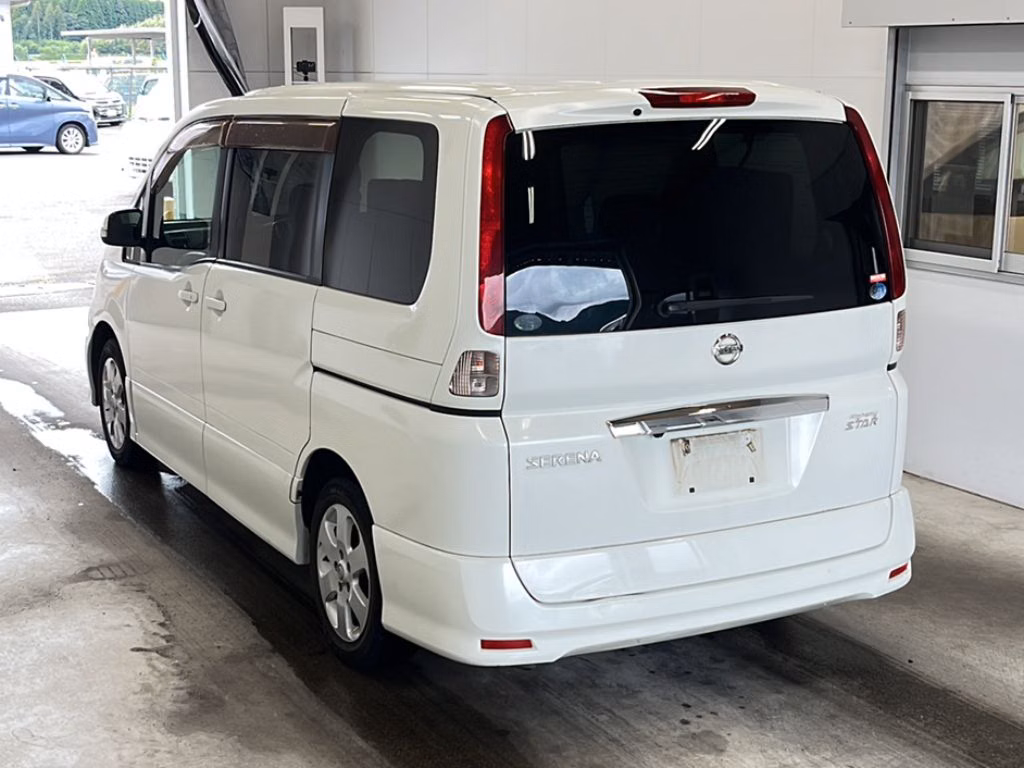 NISSAN SERENA