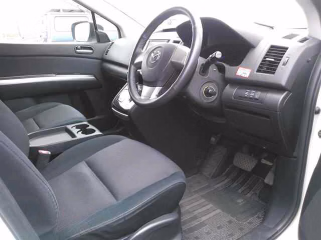 MAZDA MPV