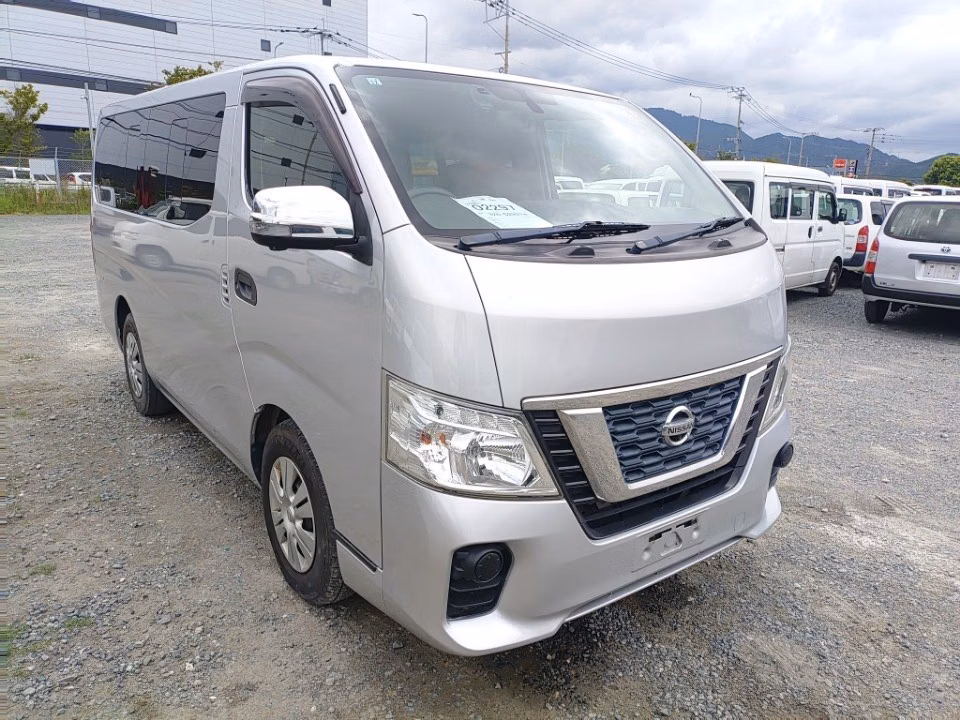 NISSAN NV350 CARAVAN