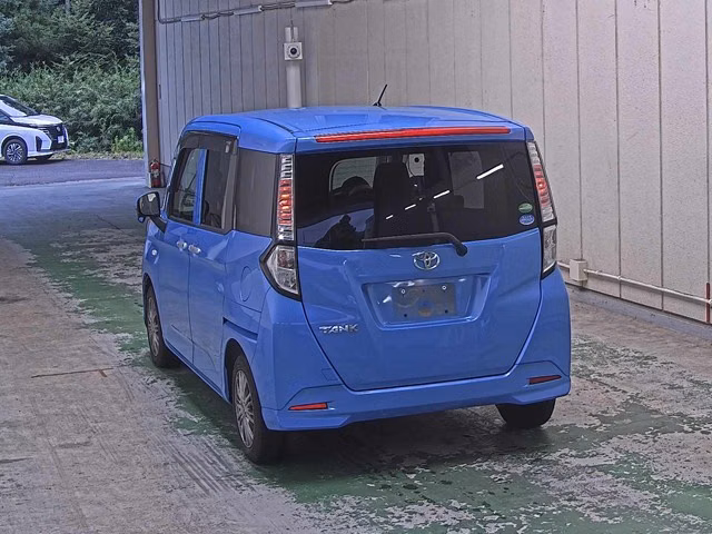 TOYOTA TANK