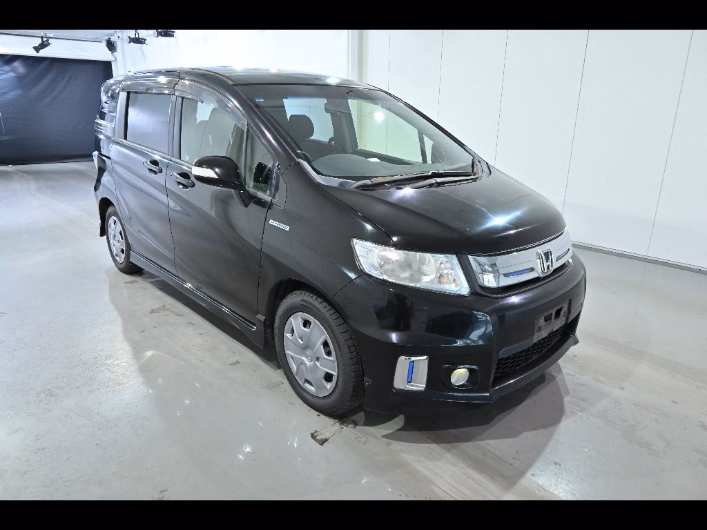 HONDA FREED SPIKE