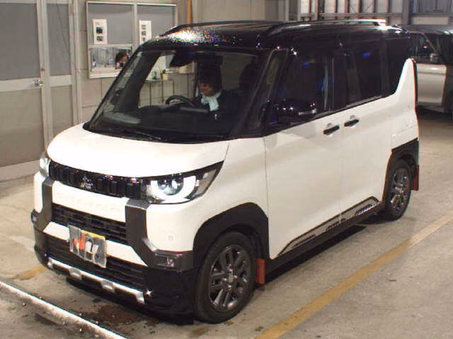 MITSUBISHI DELICA MINI