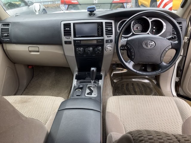 TOYOTA HILUX SURF