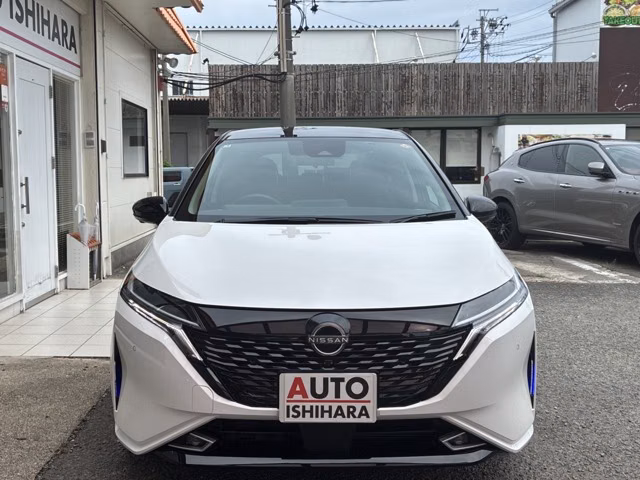 Nissan Aura