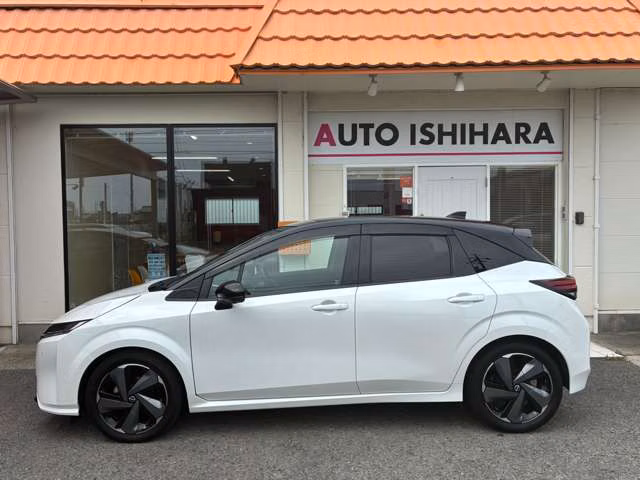 Nissan Aura