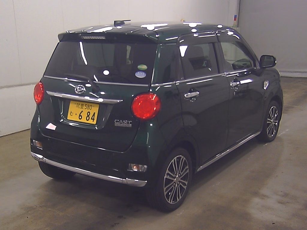 DAIHATSU CAST