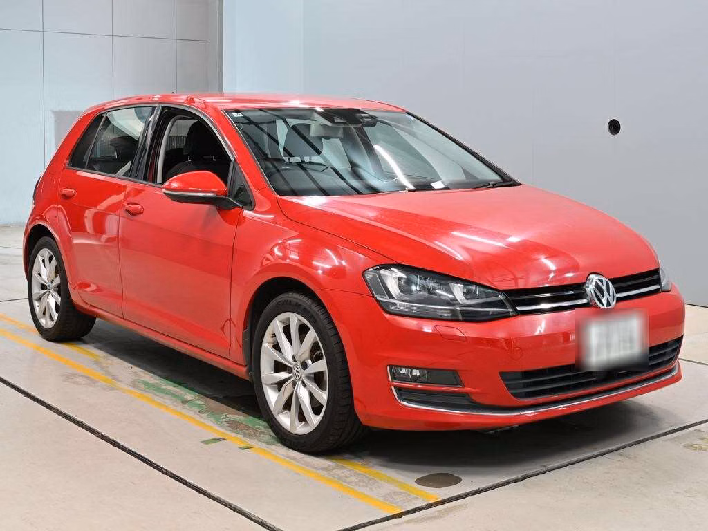 VOLKSWAGEN GOLF