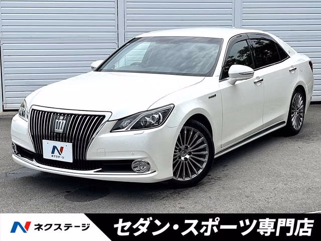 Toyota Crown Majesta