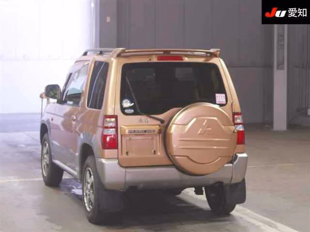 Mitsubishi Pajero Mini