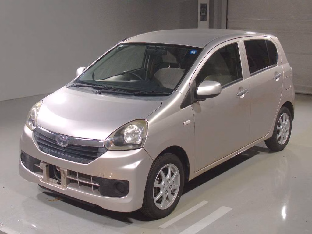 TOYOTA PIXIS EPOCH