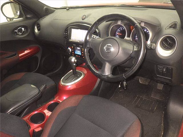 NISSAN JUKE