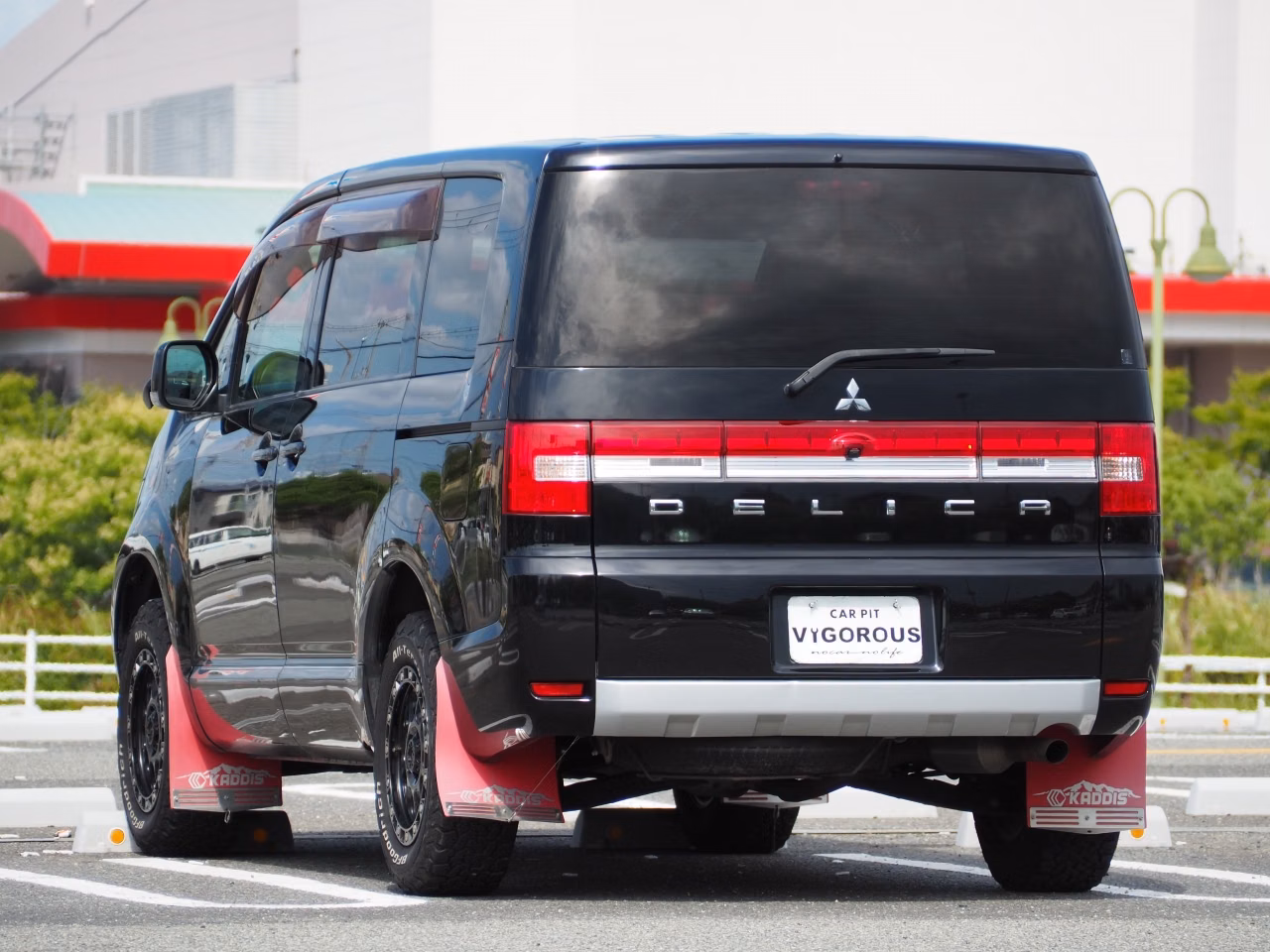 Mitsubishi Delica D:5