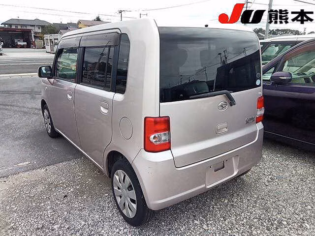 DAIHATSU MOVE CONTE