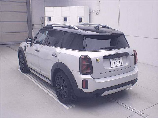 MINI CROSSOVER