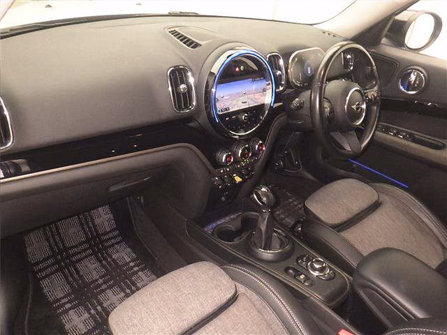 MINI CROSSOVER
