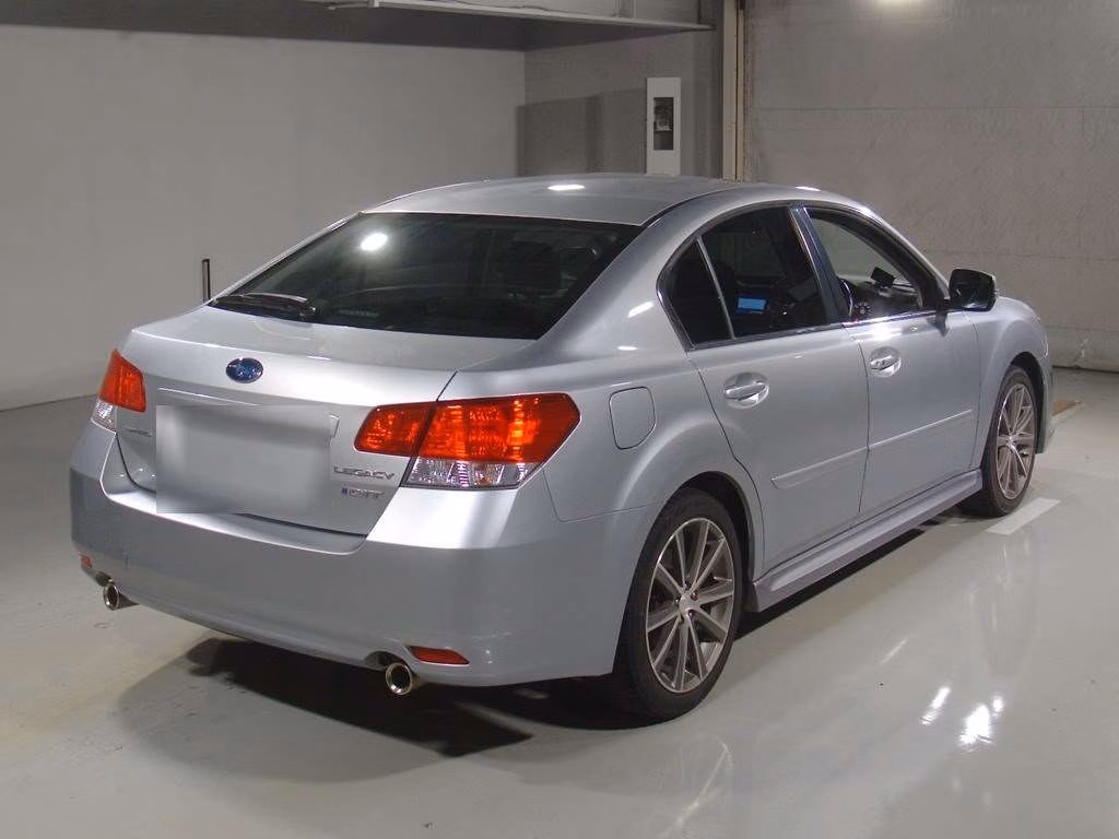 SUBARU LEGACY B4