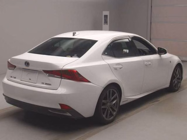 Lexus IS300h