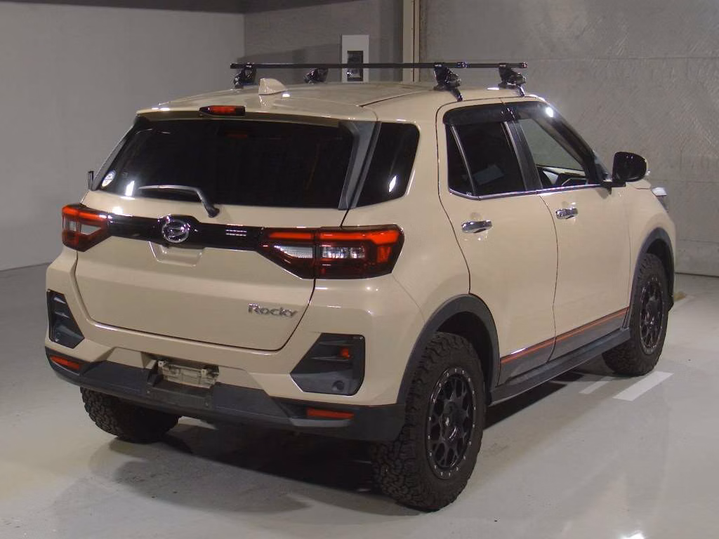 DAIHATSU ROCKY