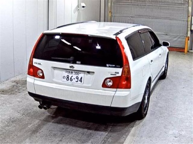 Nissan Stagea