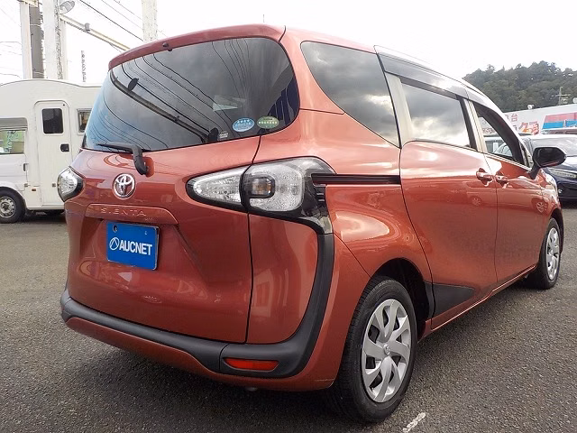 TOYOTA SIENTA