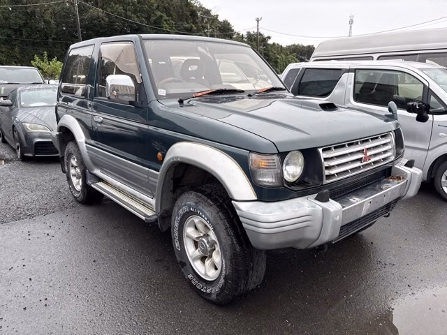 MITSUBISHI PAJERO