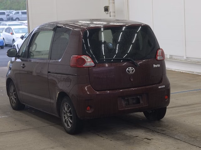 TOYOTA PORTE