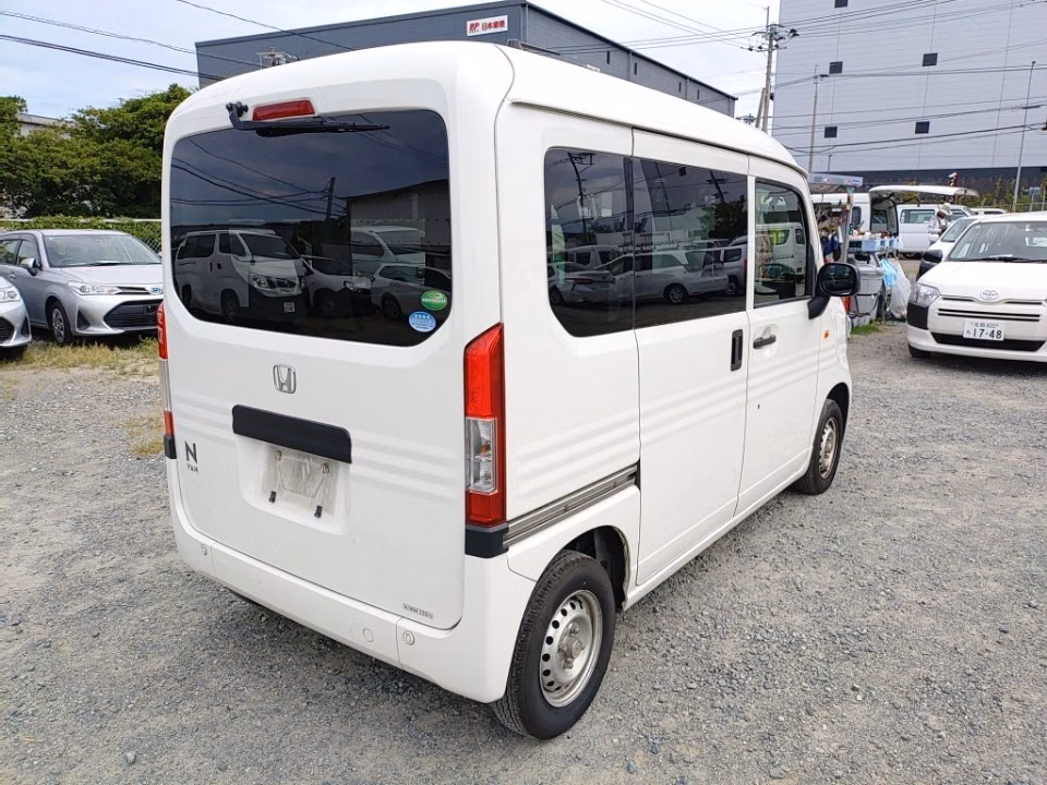 HONDA N-VAN