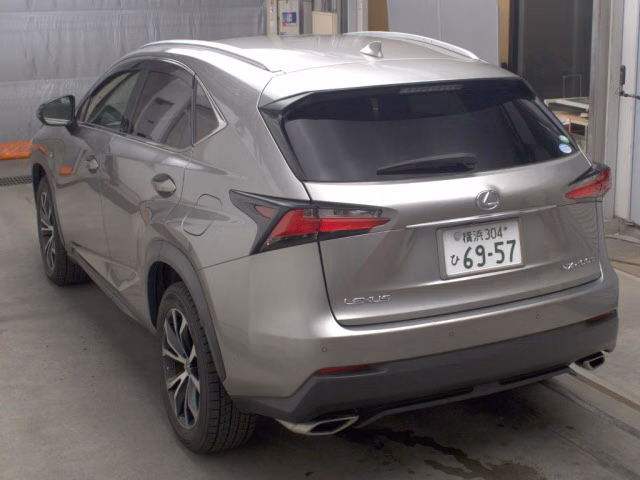 Lexus NX200t