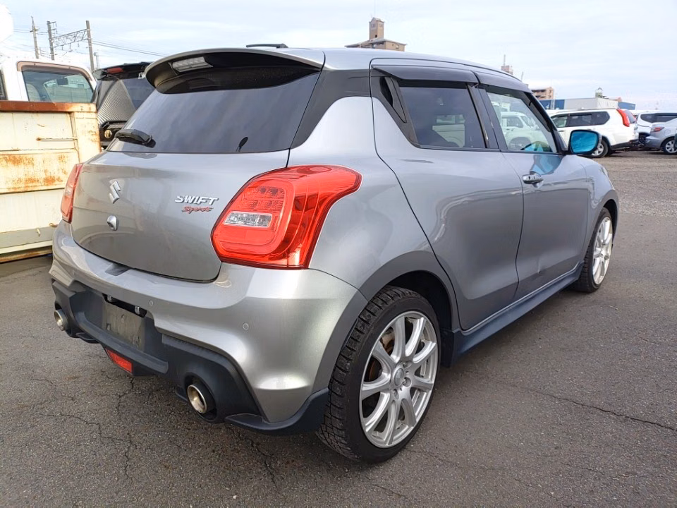 SUZUKI SWIFT