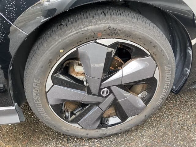 Nissan Aura