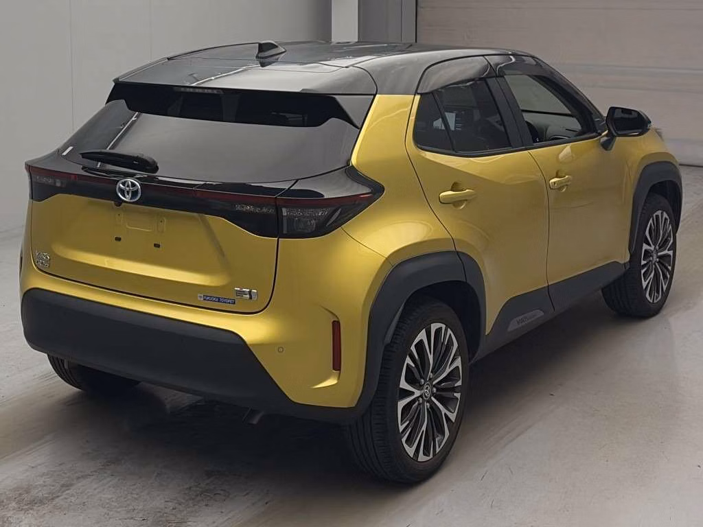 TOYOTA YARIS CROSS