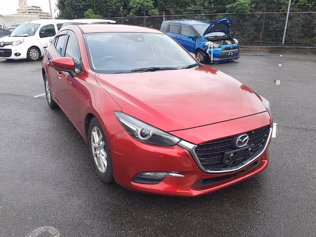 MAZDA AXELA