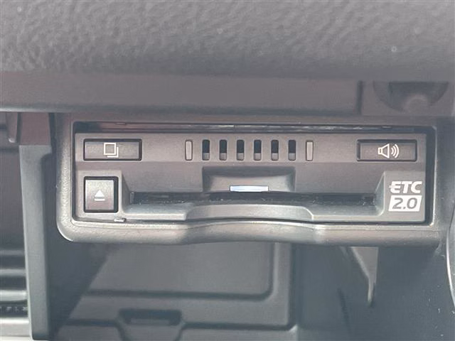 Lexus UX200