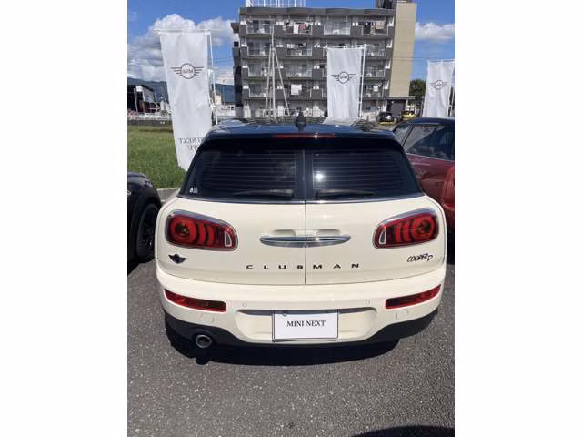 MINI CLUBMAN