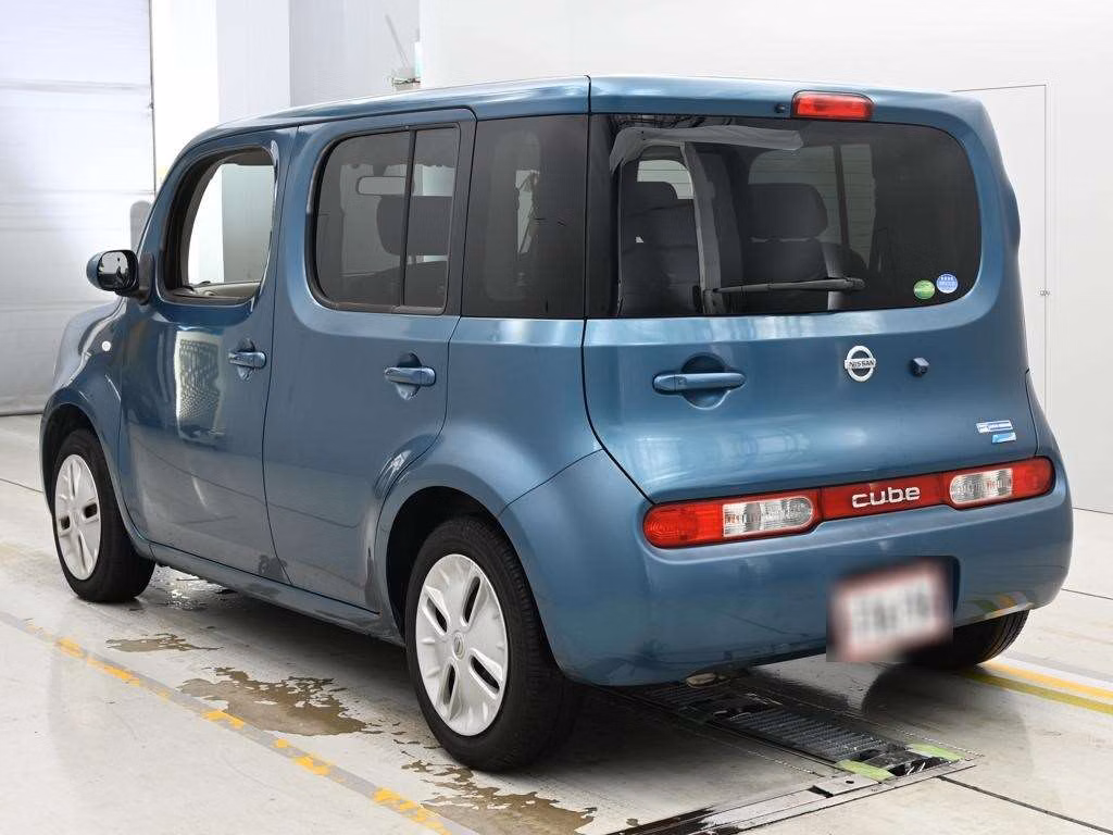 NISSAN CUBE