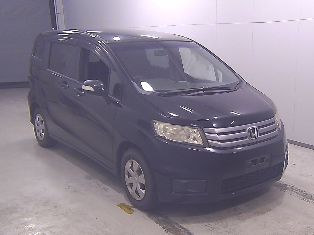 HONDA FREED SPIKE