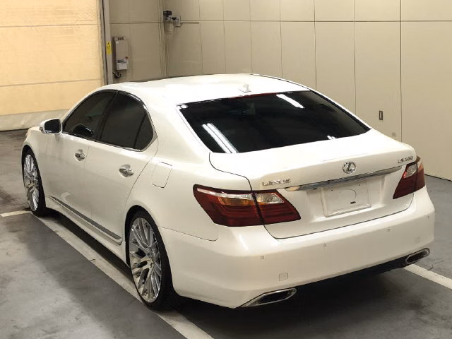 LEXUS LS460