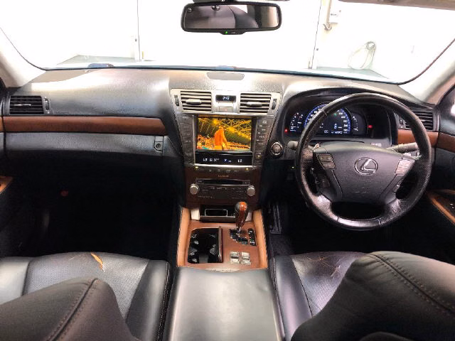 LEXUS LS460